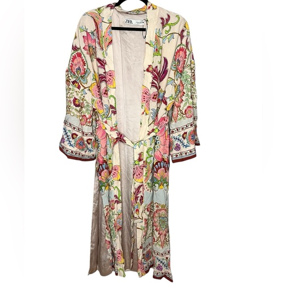 ZARA PRINTED KIMONO WITH BELT SIZE S LONG SLEEVES - Picture 4 of 9